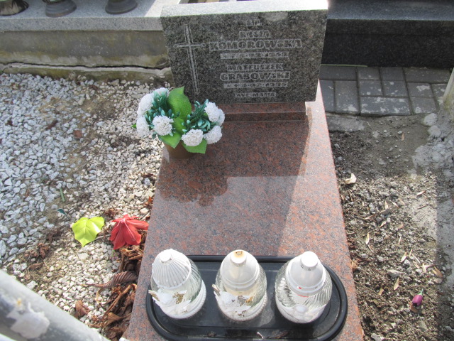Grób Mateusz Komorowski